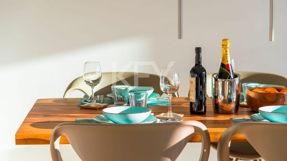 Exclusive villa with sea views and modern amenities near Puente Romano and Marbella Club on Marbella’s Golden Mile