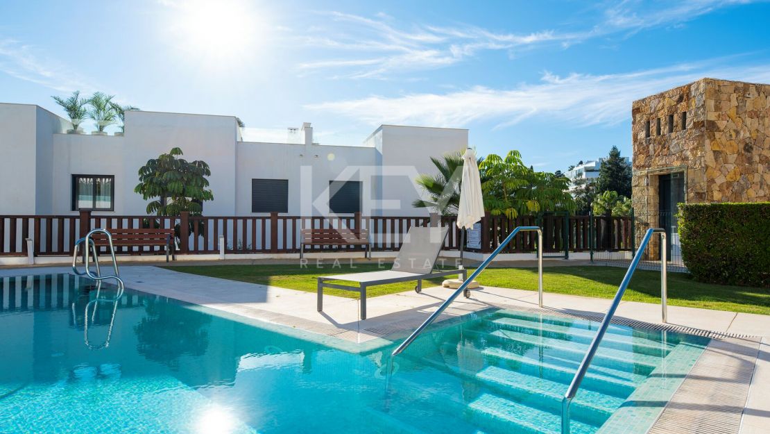 Exclusive villa with sea views and modern amenities near Puente Romano and Marbella Club on Marbella’s Golden Mile