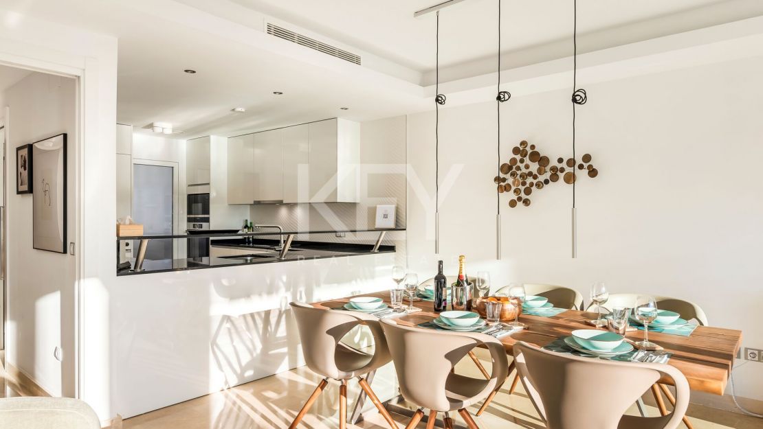 Exclusive villa with sea views and modern amenities near Puente Romano and Marbella Club on Marbella’s Golden Mile