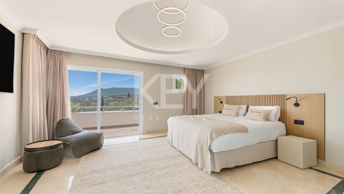 Exclusive Villa with sea views, privacy and proximity to world-class amenities in Los Flamingos