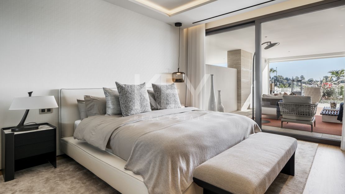 Modern Duplex in Epic Marbella – prime location and exceptional amenities, Marbella Golden Mile