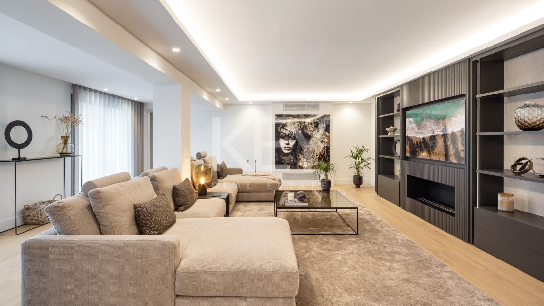 Luxurious contemporary villa in Las Brisas Golf, Nueva Andalucia