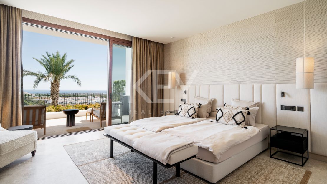 Modern 3-bedroom apartment with sea views in Casares