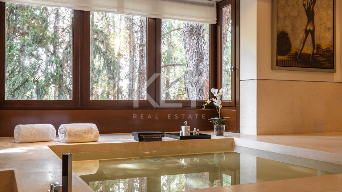 Villa La Concha: luxurious living in Cascada de Camoján, Marbella