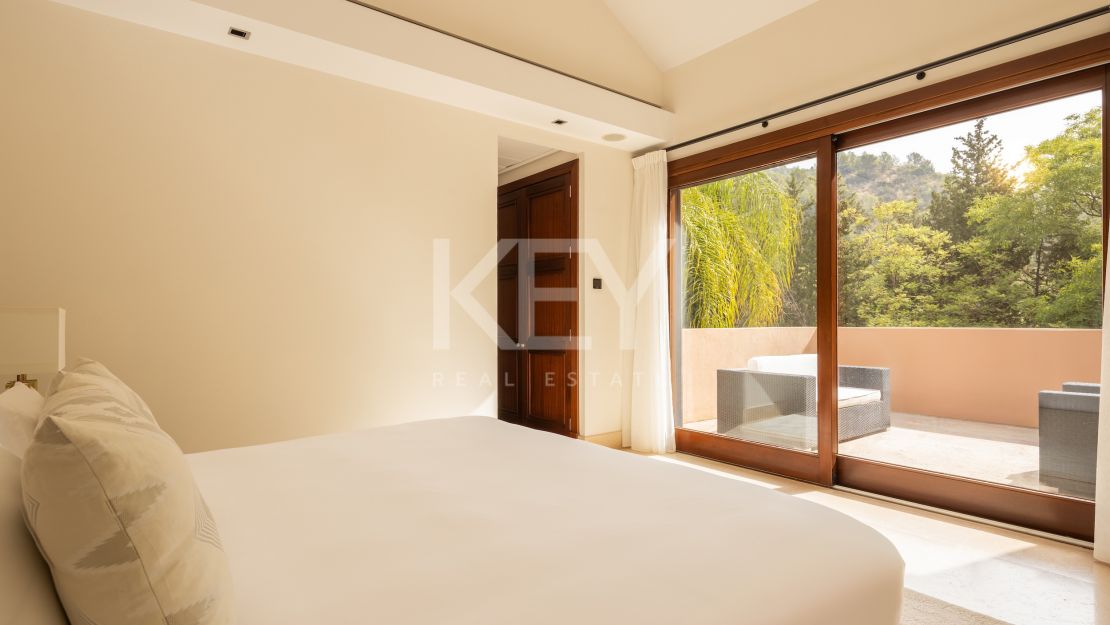Villa La Concha: luxurious living in Cascada de Camoján, Marbella