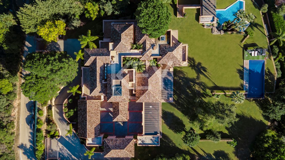 Villa La Concha: luxurious living in Cascada de Camoján, Marbella