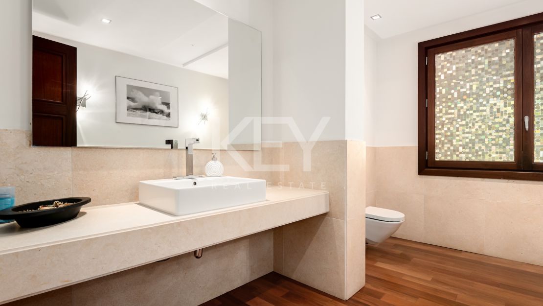 Villa La Concha: luxurious living in Cascada de Camoján, Marbella