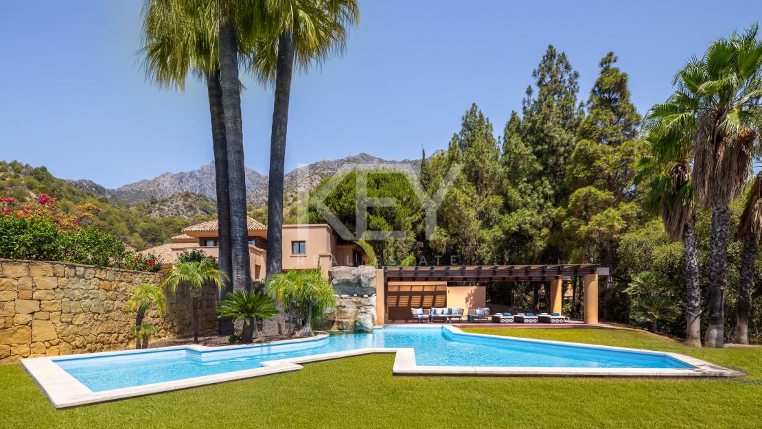 Villa La Concha: luxurious living in Cascada de Camoján, Marbella