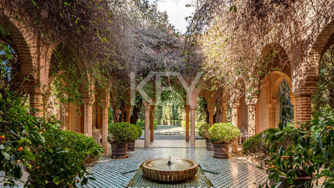 Villa El Jardín: Andalusian elegance in Sierra Blanca, Marbella