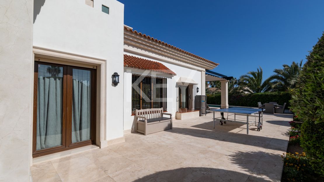 Luxury beachside Villa in Bahia de Marbella, Marbella East
