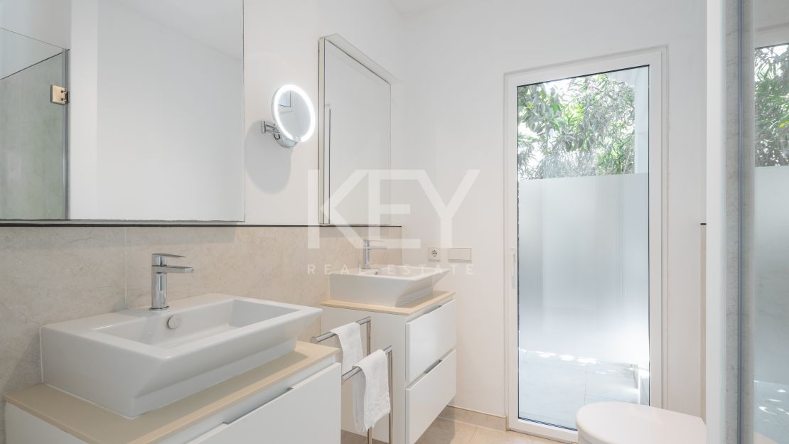 Villa Camoján: elegance and comfort in Cascada de Camoján, Marbella Golden Mile