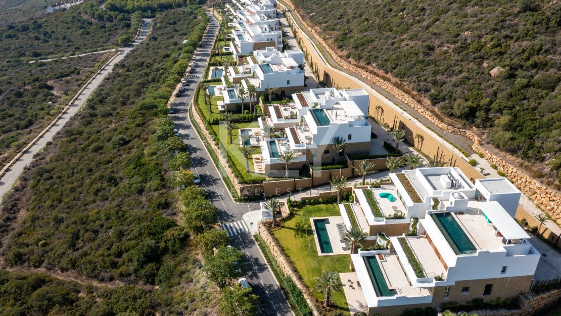 Exclusive luxury rental ground floor appartment with concierge service in Finca Cortesin, Casares
