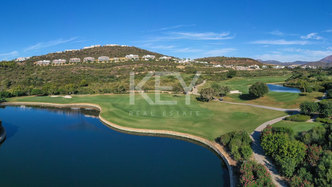 Exclusive luxury rental ground floor appartment with concierge service in Finca Cortesin, Casares