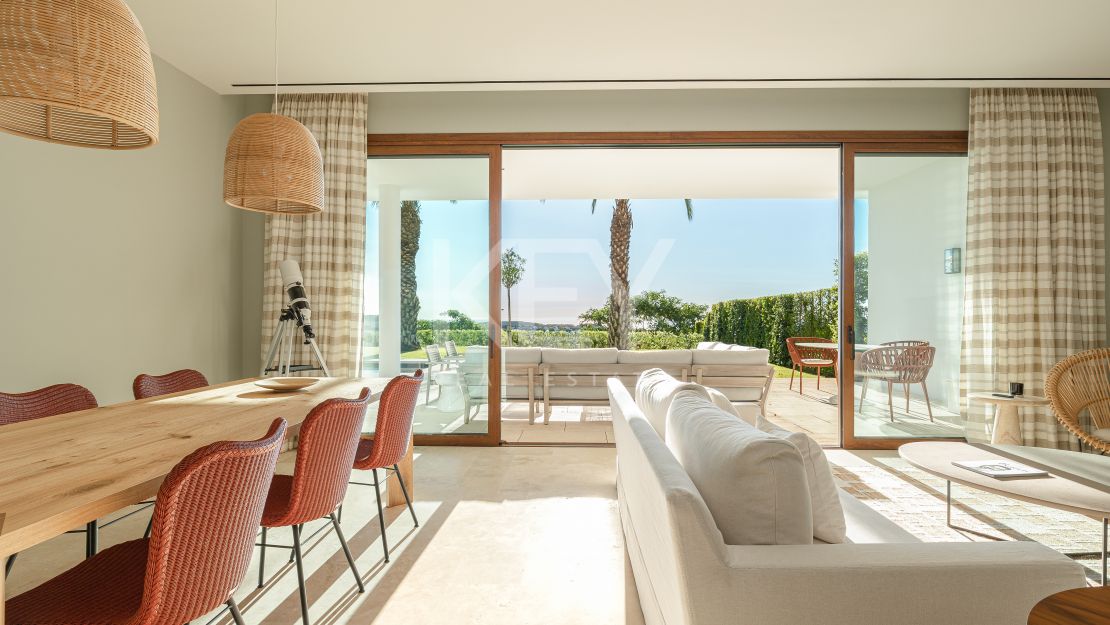 Exclusive luxury rental ground floor appartment with concierge service in Finca Cortesin, Casares