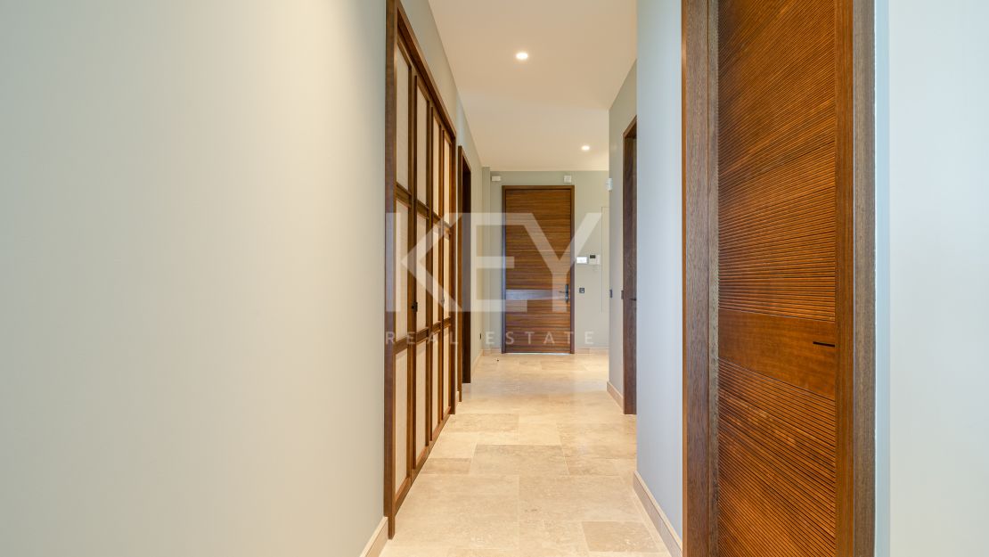 Exclusive luxury rental ground floor appartment with concierge service in Finca Cortesin, Casares