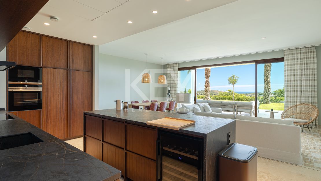 Exclusive luxury rental ground floor appartment with concierge service in Finca Cortesin, Casares