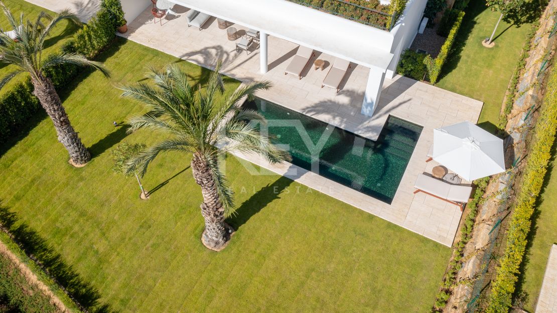 Exclusive luxury rental ground floor appartment with concierge service in Finca Cortesin, Casares