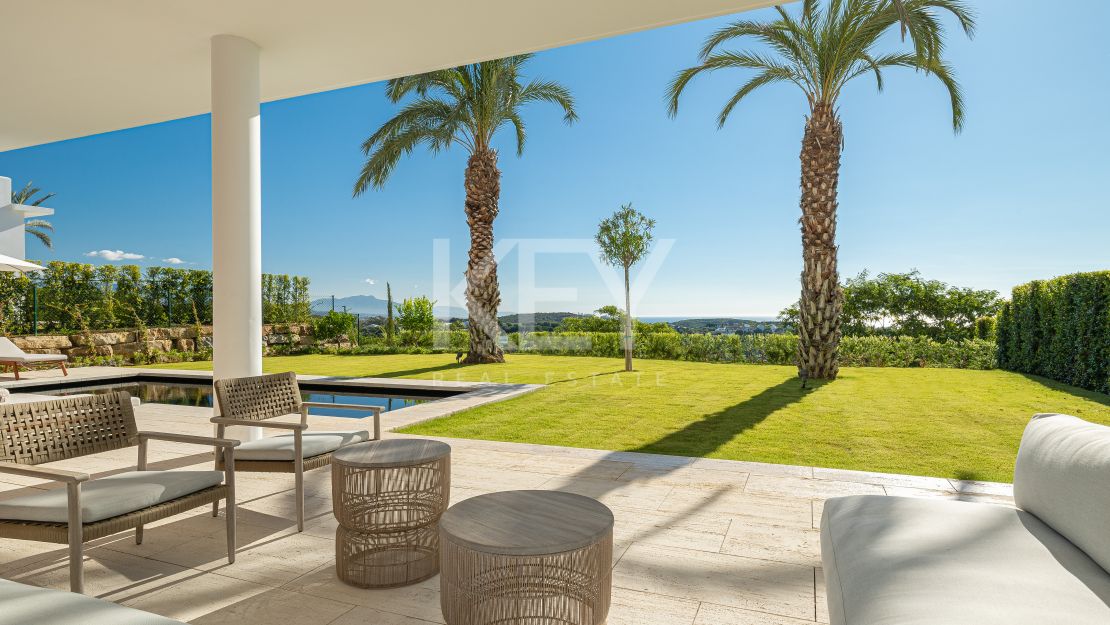 Exclusive luxury rental ground floor appartment with concierge service in Finca Cortesin, Casares