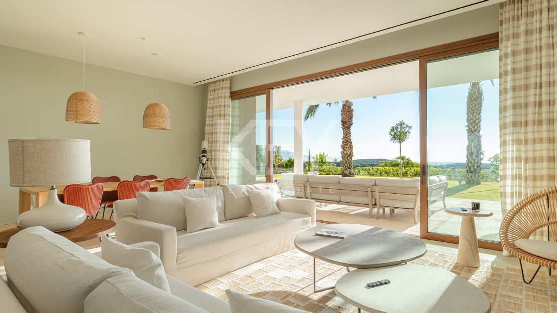Exclusive luxury rental ground floor appartment with concierge service in Finca Cortesin, Casares