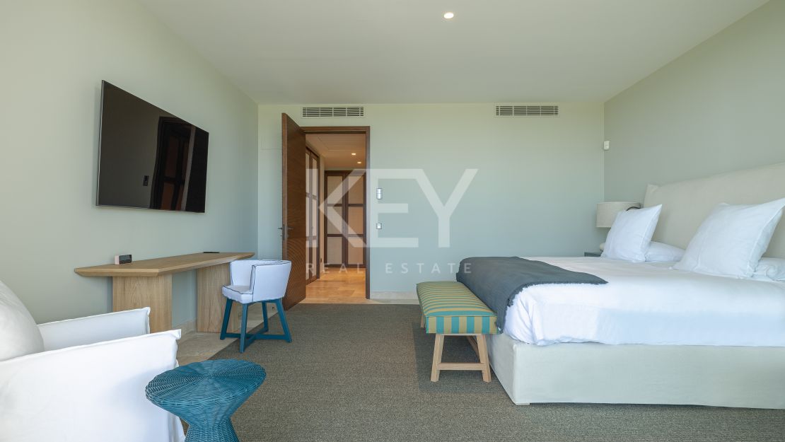 Exclusive luxury rental ground floor appartment with concierge service in Finca Cortesin, Casares