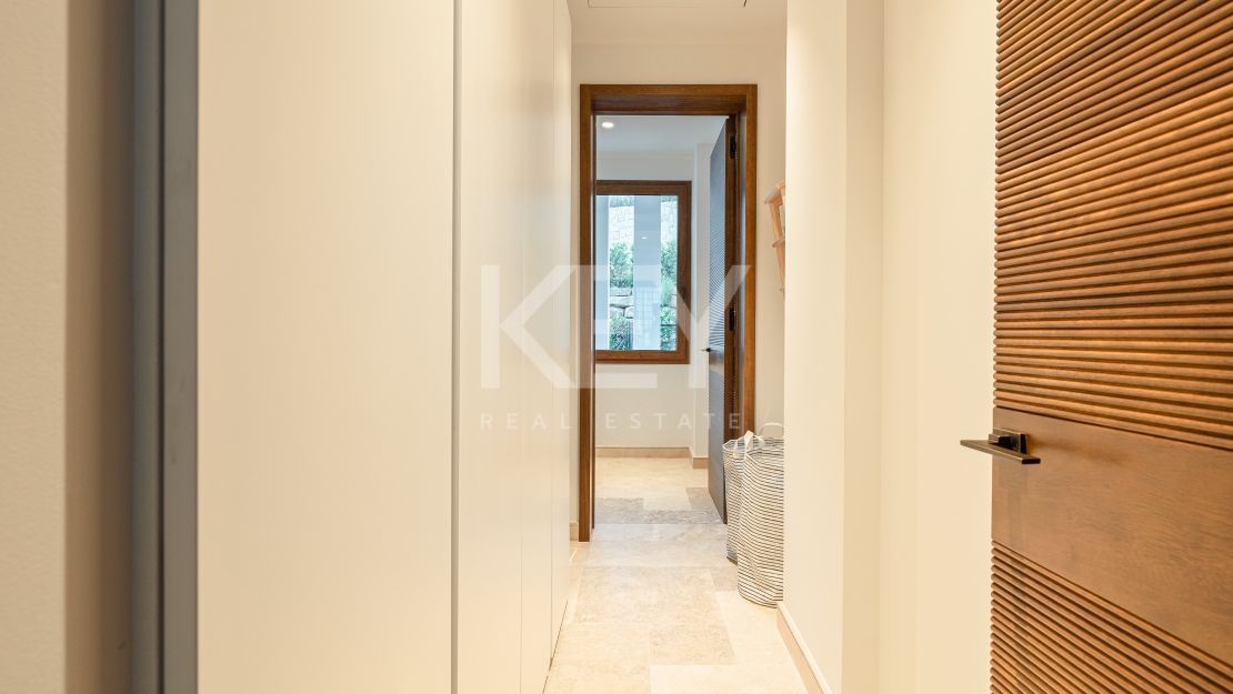 Exclusive luxury rental ground floor appartment with concierge service in Finca Cortesin, Casares