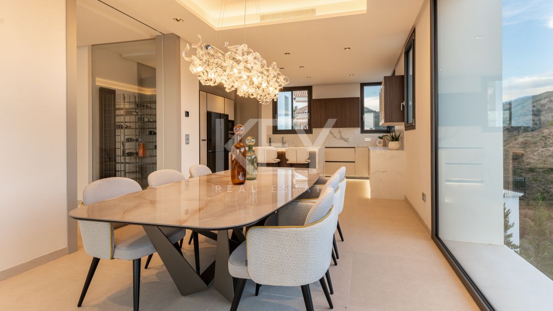 Luxurious newly built villa with panoramic views in Lomas de La Quinta, Benahavís