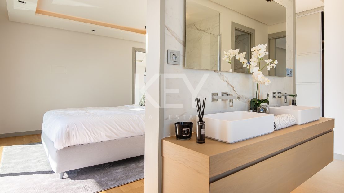Luxurious newly built villa with panoramic views in Lomas de La Quinta, Benahavís