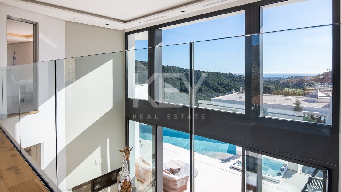 Luxurious newly built villa with panoramic views in Lomas de La Quinta, Benahavís