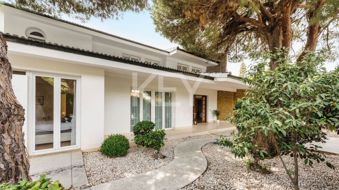 Luxury villa in Las Chapas Marbella for short term rent