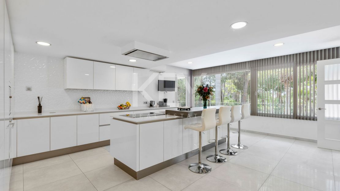 Luxury villa in Las Chapas Marbella for short term rent