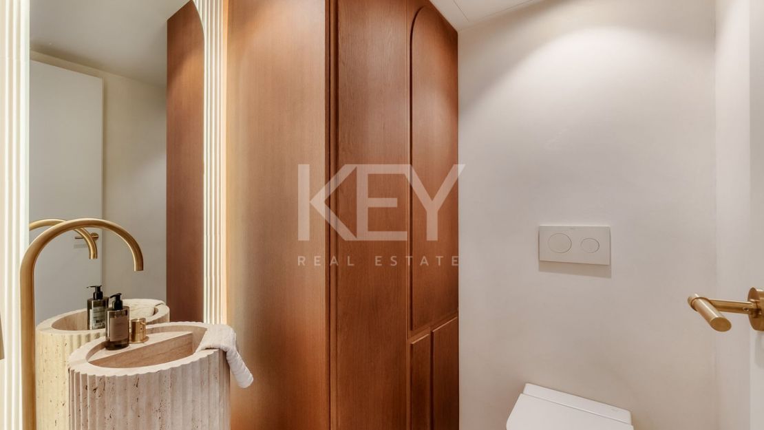 Modern style 3 bedroom duplex penthouse with direct access to the beach in Estepona