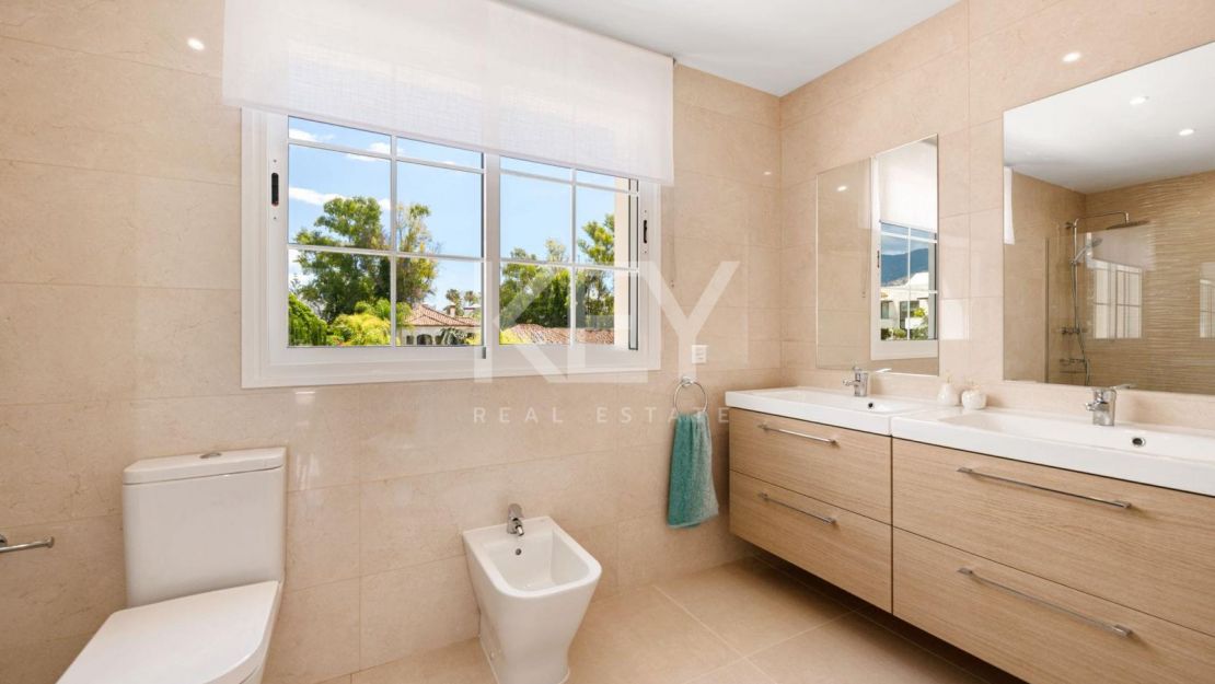 Luxury villa in Casablanca, Marbella Golden Mile