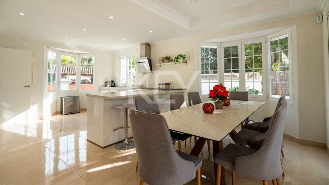 Luxury villa in Casablanca, Marbella Golden Mile