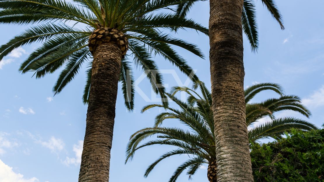 Luxury Mediterranean estate with golf, mountain and sea views in the exclusive Finca Cortesin, Casares