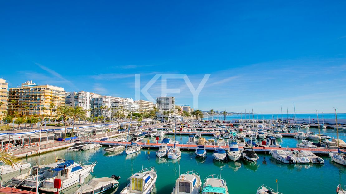 Luxury Mediterranean estate with golf, mountain and sea views in the exclusive Finca Cortesin, Casares