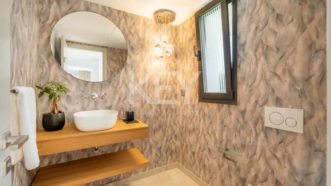 Современная роскошная вилла в престижном районе Марбельи – в шаговой доступности от Старого города и пляжей, Золотая Миля Марбельи