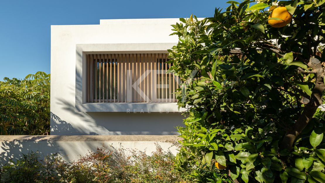 Exquisite Mediterranean villa: ultimate luxury and golf resort living  in Finca Cortesin