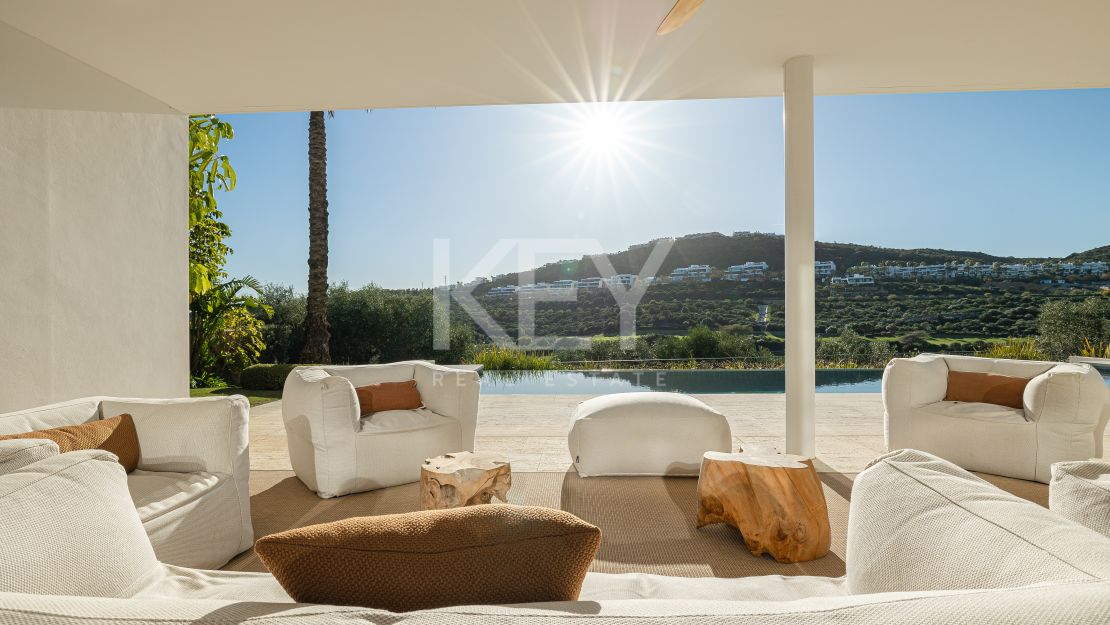 Exquisite Mediterranean villa: ultimate luxury and golf resort living  in Finca Cortesin