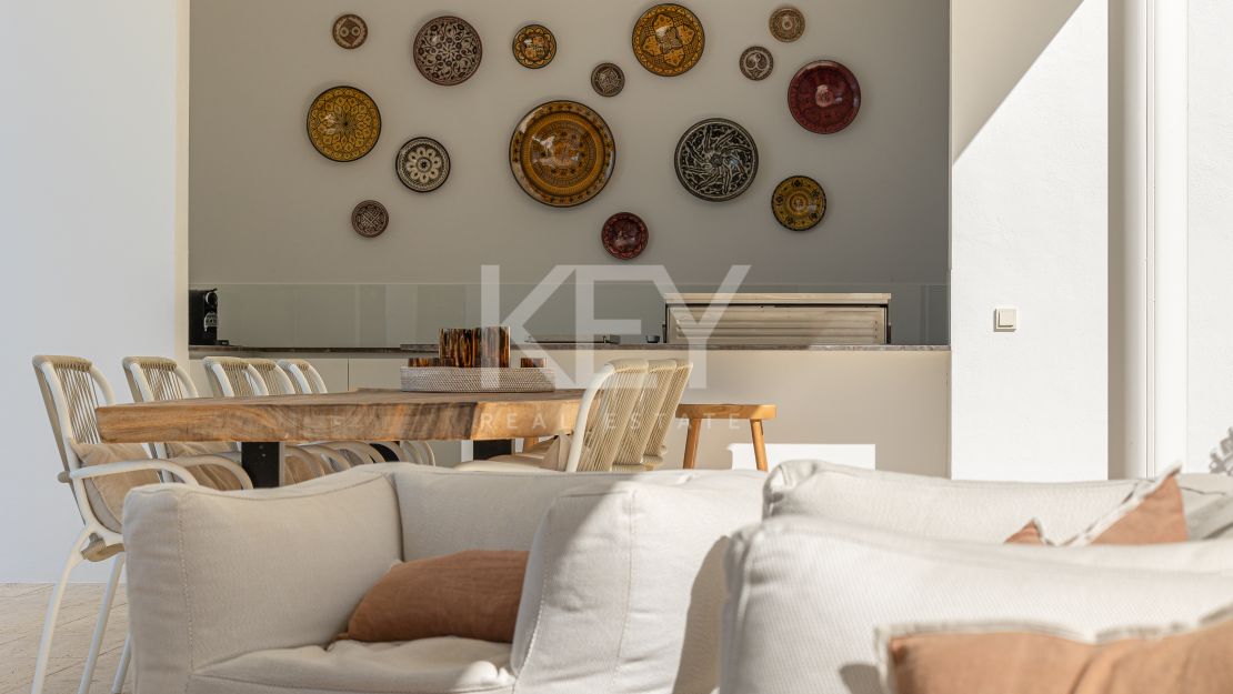 Exquisite Mediterranean villa: ultimate luxury and golf resort living  in Finca Cortesin