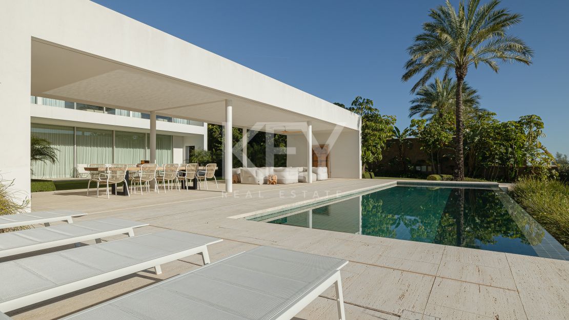 Exquisite Mediterranean villa: ultimate luxury and golf resort living  in Finca Cortesin