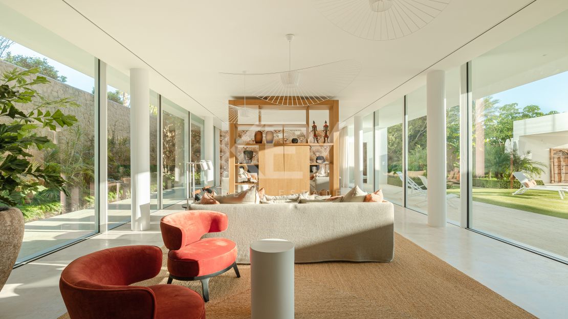 Exquisite Mediterranean villa: ultimate luxury and golf resort living  in Finca Cortesin
