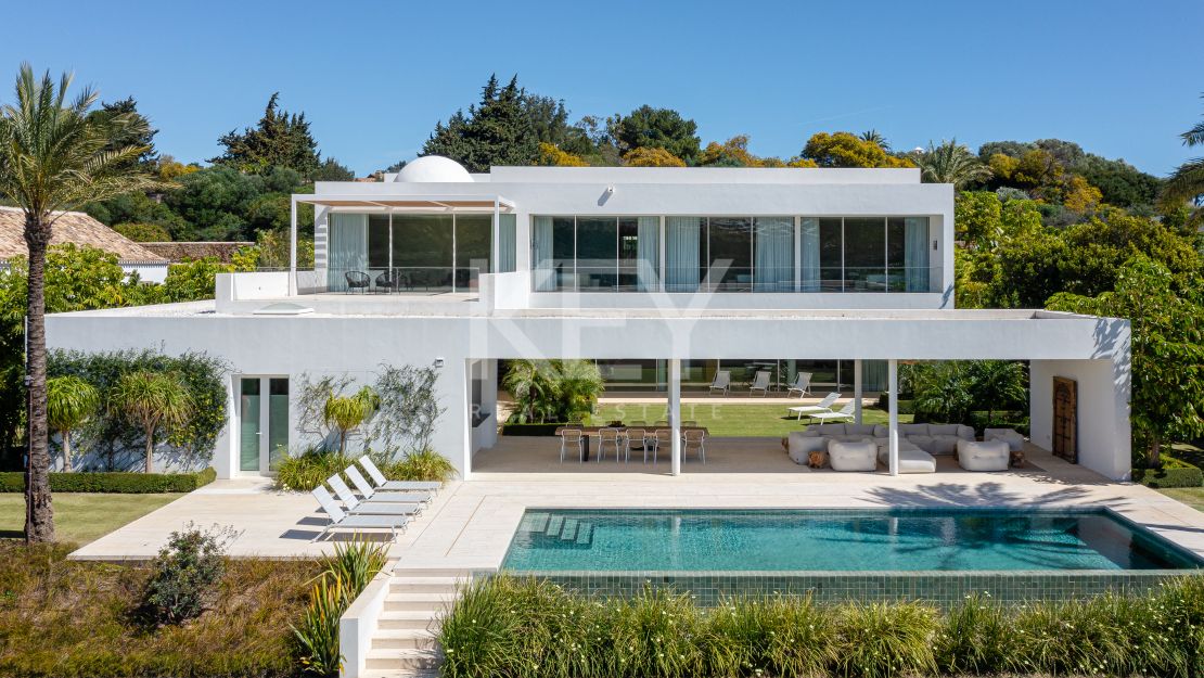 Exquisite Mediterranean villa: ultimate luxury and golf resort living  in Finca Cortesin