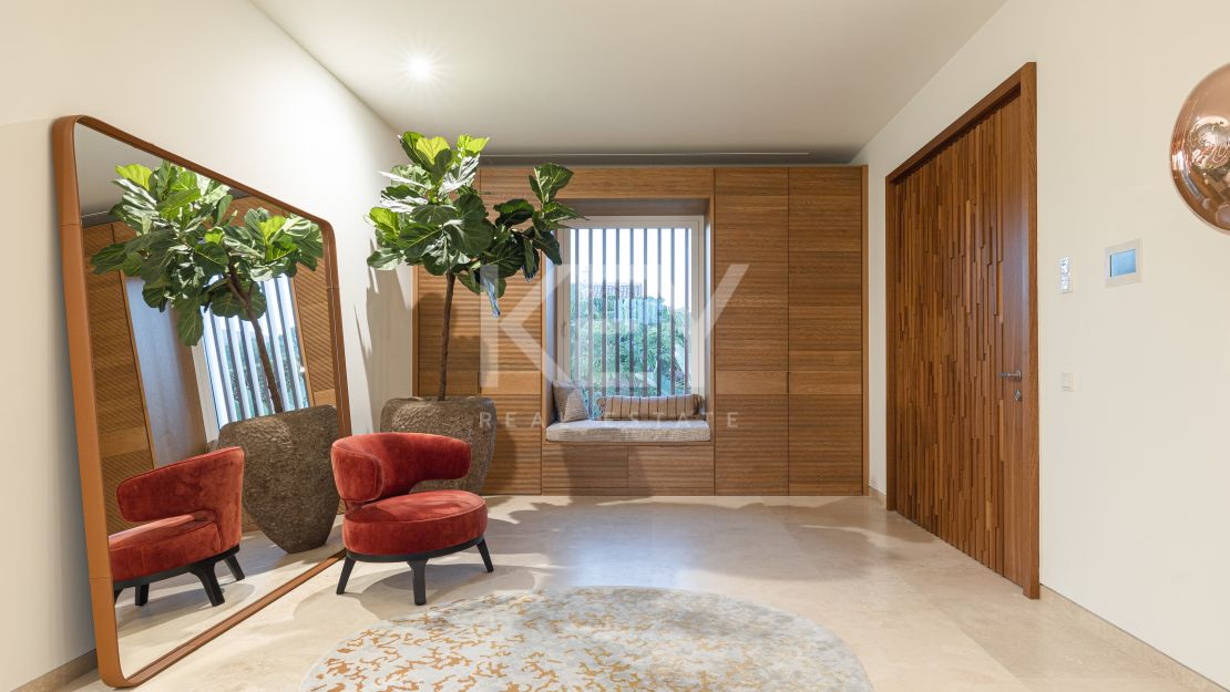 Exquisite Mediterranean villa: ultimate luxury and golf resort living  in Finca Cortesin