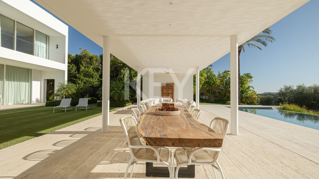 Exquisite Mediterranean villa: ultimate luxury and golf resort living  in Finca Cortesin