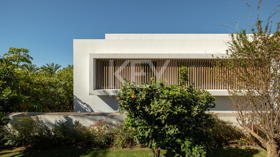 Exquisite Mediterranean villa: ultimate luxury and golf resort living  in Finca Cortesin