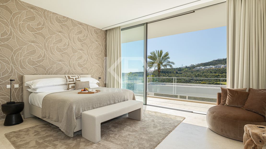 Exquisite Mediterranean villa: ultimate luxury and golf resort living  in Finca Cortesin