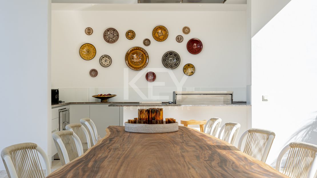 Exquisite Mediterranean villa: ultimate luxury and golf resort living  in Finca Cortesin