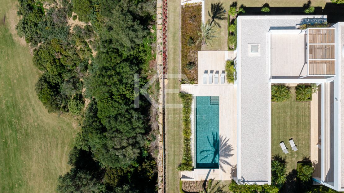 Exquisite Mediterranean villa: ultimate luxury and golf resort living  in Finca Cortesin