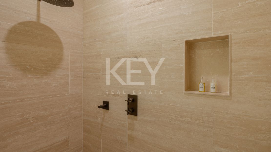Exquisite apartment with concierge services in Finca Cortesin Resort, Casares