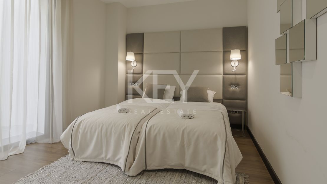 Magnificent Private Villa with Sea and Mountain Views in Lomas de La Quinta in Benahavis